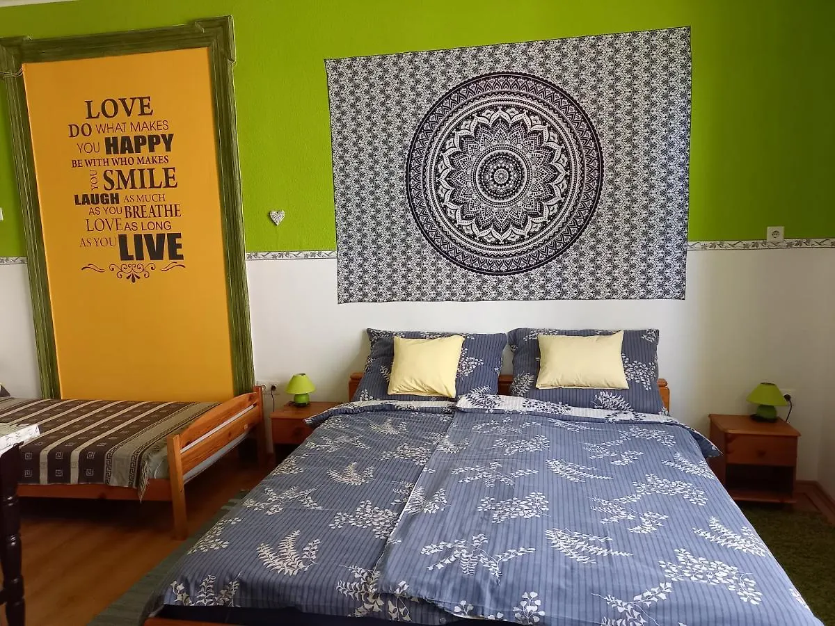 Gabor Vendeghaz Apartment Eger